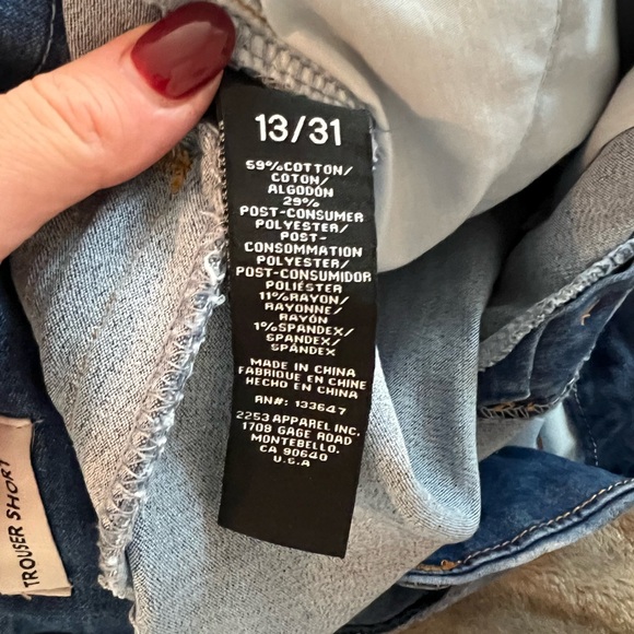 BCBGeneration Denim Trouser Shorts - Size 31 - Picture 4 of 4